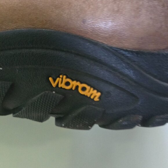 Ugg 5480 Tan Leather Shearling Lined Vibram Sole Gore Tex Chukka Boots Size 12 - Picture 7 of 9